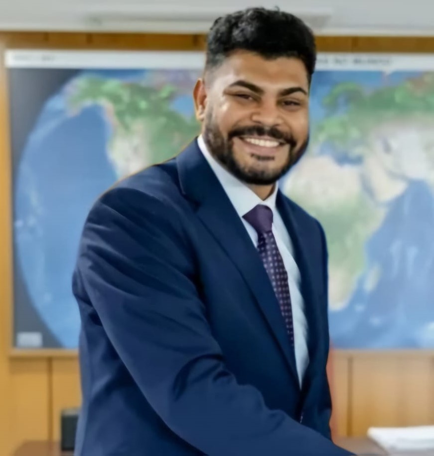 História de superação: ex-garçom assume cargo de diplomata em Brasília